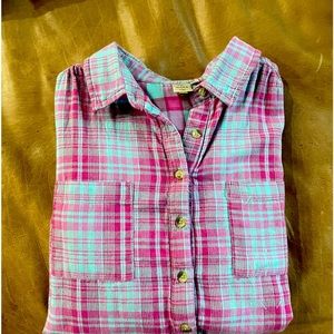 Button down pink/blue top